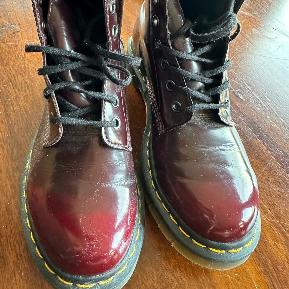 Dr Marten Vegan Boots size EU 39 US 8